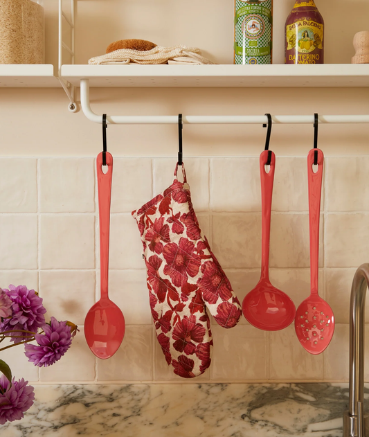 Enamel candy kitchen set - B & N