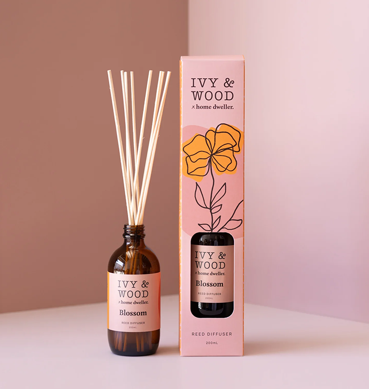 Homebody reed diffuser - ivy and wood