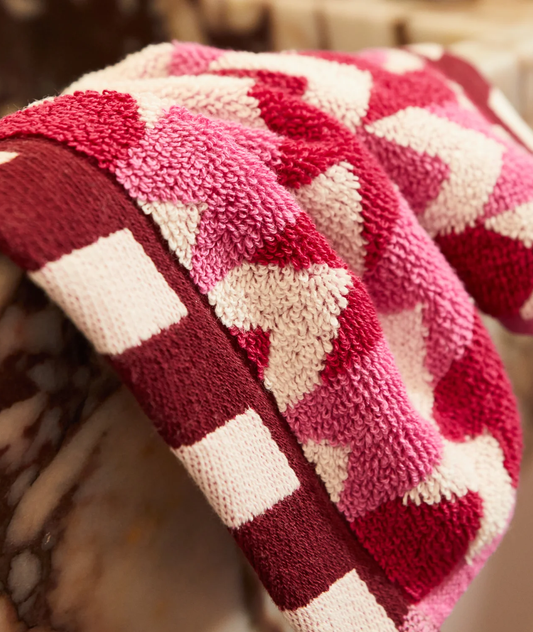 Sage x Clare Arlette face washer - cosmo pink