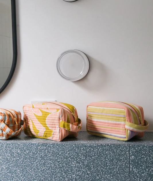 Mosey me - Miami stripe dopp kit